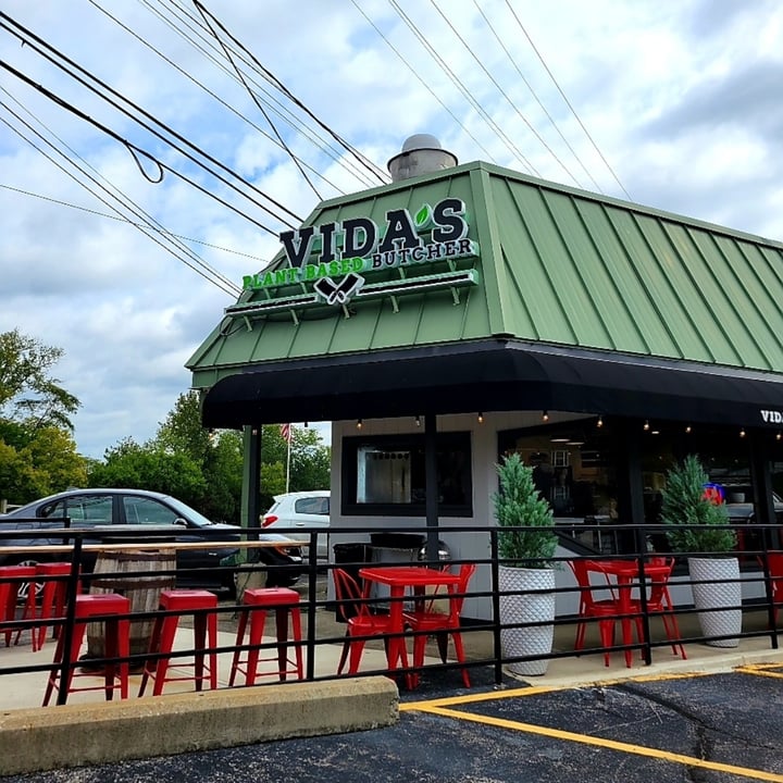 photo of Vida's Plant Based Butcher BLT shared by @agreene428 on  26 Sep 2021 - review