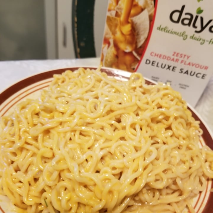 photo of Daiya Zesty Cheddar Style Deluxe Cheeeze Sauce shared by @lexi-pie on  29 Sep 2021 - review