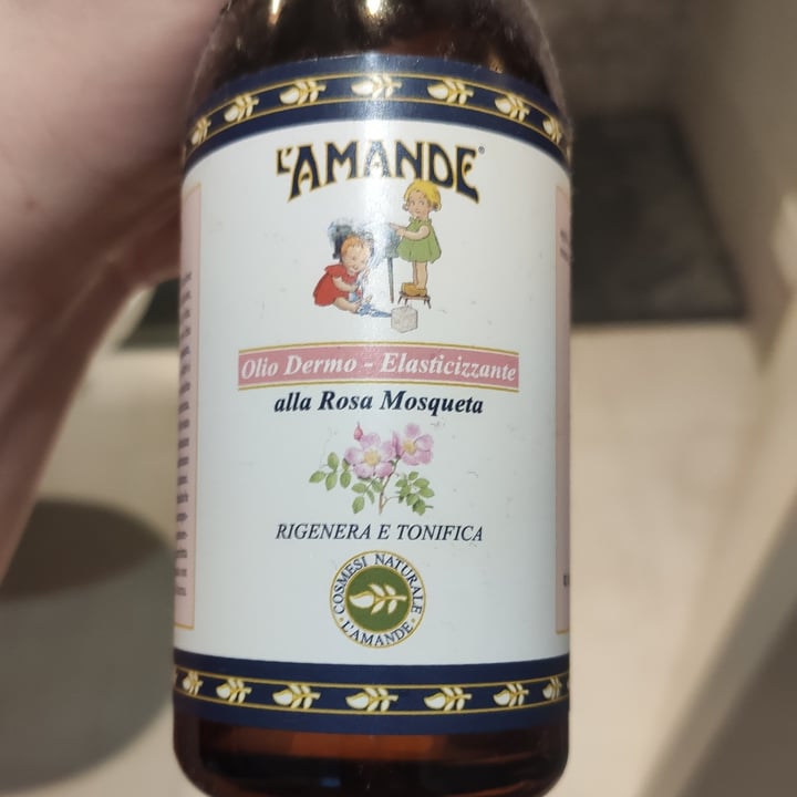 photo of L'amande Olio Dermo Elasticizzate Rosa Mosqueta shared by @chiaramberle on  22 Mar 2022 - review