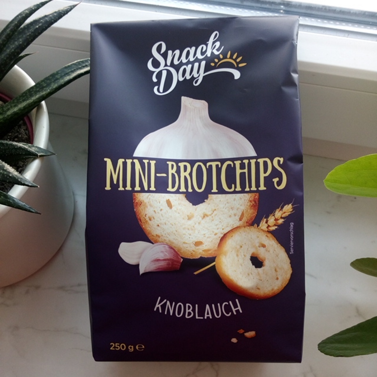 Snack Day Mini Brotchips \'Knoblauch\' Reviews | abillion