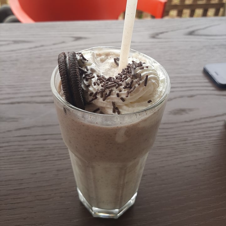 photo of Asher's Corner Cafe @ Ashers Farm Sanctuary Cookie milkshake shared by @divdtuin on  08 Sep 2021 - review