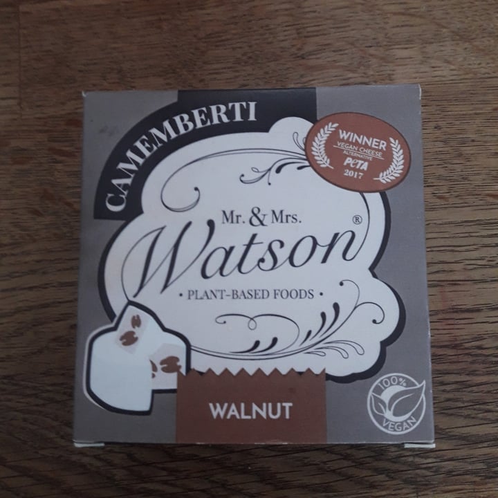 review photo of Mr. & Mrs. Watson Camemberti walnut shared by @padster on 28 Feb 2022 - review
