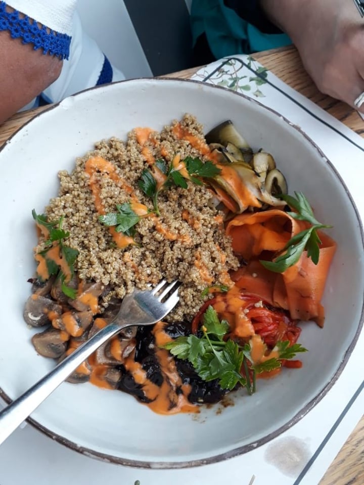 photo of Canasto Picnic Bistrò Ensalada Canasto shared by @lauramartinezrom on  03 Oct 2019 - review