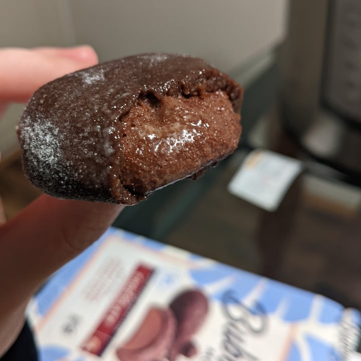 photo of Bubbies Non-dairy chocolate mochi shared by @kimibun on  24 May 2022 - review