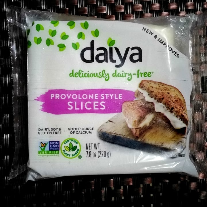 photo of Daiya Provolone Style Slices shared by @moonpie on  25 Jun 2021 - review
