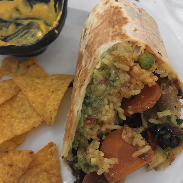 review photo of Mama Tierra wrap vegetables shared by @noun on 17 Aug 2022 - review