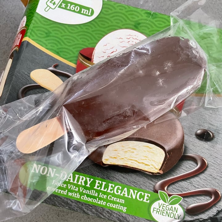 photo of Dolce Vita Elegance Non Diary Vegan Icecream Vanilla shared by @cdg2399 on  13 Sep 2022 - review