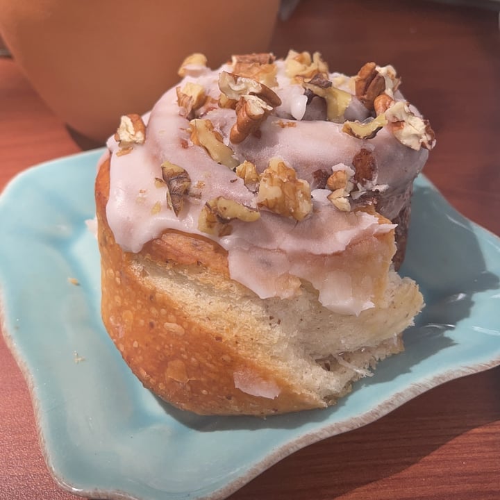 review photo of Masa Madre La boutique del Trigo Rollo De Canela Con Glaseado shared by @vivicmrnp on 12 Sep 2021 - review