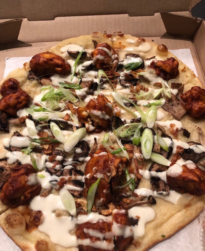 photo of Virtuous Pie Stranger Wings Pizza shared by @lifeofgoldstyle on  04 Jan 2020 - review