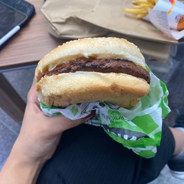 photo of Burger King Plant Based Whopper shared by @deem on  14 Oct 2020 - review