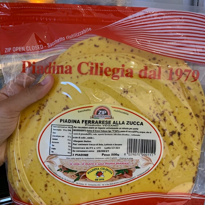 review photo of ZIP salva freschezza Piadina shared by @taglianz on 27 Aug 2021 - review