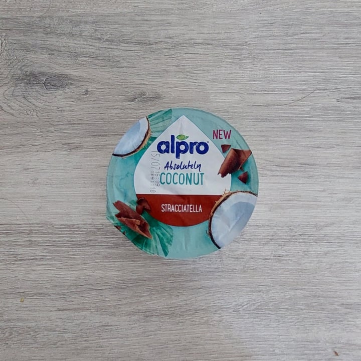 photo of Alpro Absolutely Coconut Stracciatella shared by @silvicava on  10 Jul 2022 - review