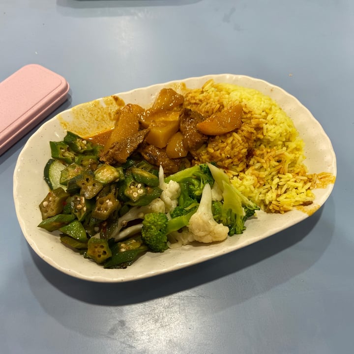 photo of Healthy Vegetarian Food Nasi Briyani shared by @dafnelately on  11 Oct 2022 - review