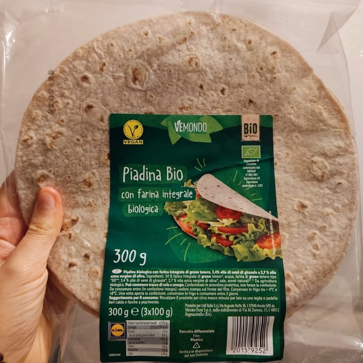 review photo of Vemondo Piadine shared by @indennamente on 18 Jan 2022 - review