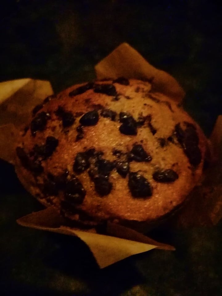 photo of ALDI Chocolate Chip Muffin shared by @ivushka on  13 Mar 2020 - review