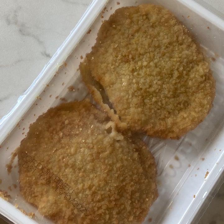 review photo of Valsoia Cordon Bleu con il Gustosino shared by @veganfairytale on 26 Aug 2022 - review