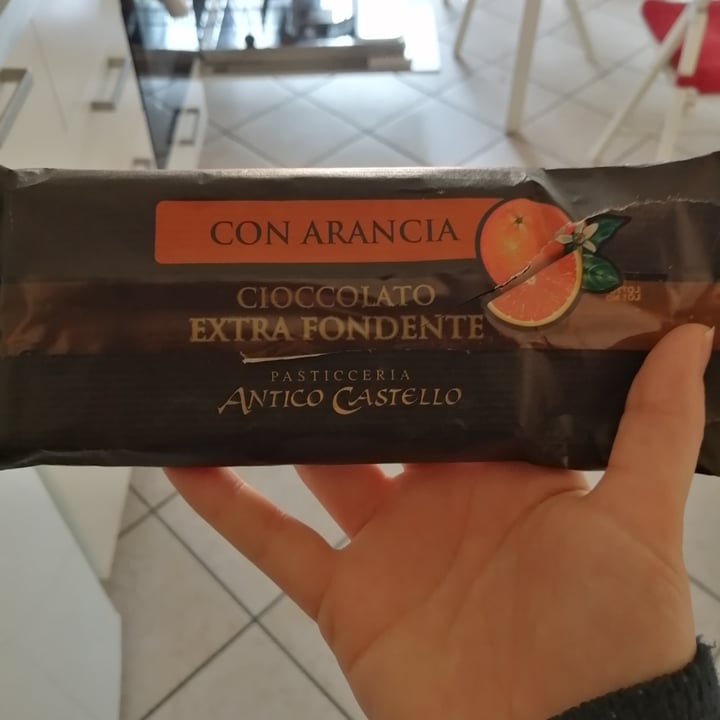 review photo of Pasticceria Antico Castello Cioccolato Extra Fondente Con Arancia shared by @gloriar on 24 Mar 2022 - review