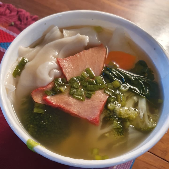 photo of Loving Hut Vegan Restaurant Wonton Soup shared by @anistavrou on  25 Oct 2020 - review