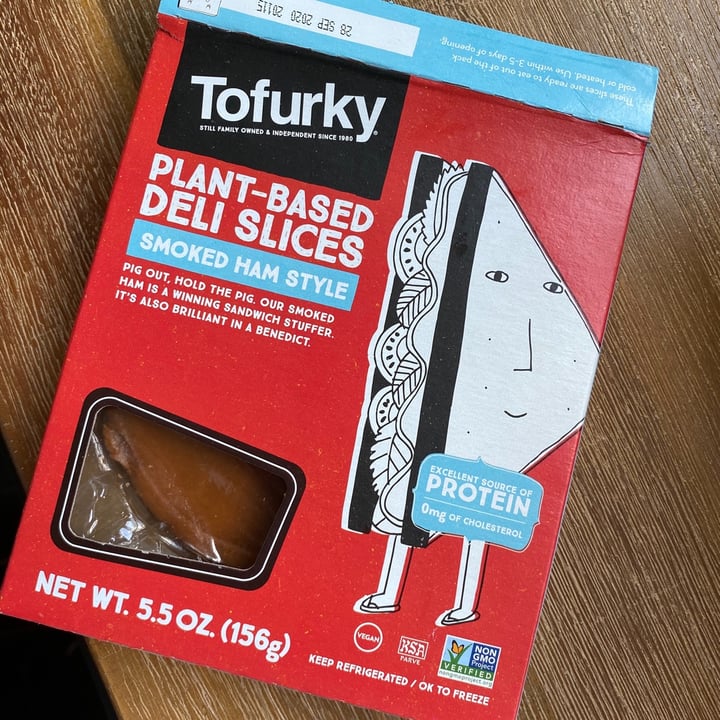 photo of Tofurky Plant-based Deli Slices Smoked Ham Style shared by @sazzie on  26 Aug 2020 - review