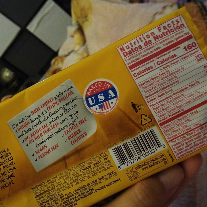 review photo of Bauducco Chocolate Wafers shared by @biancavegan on 16 Nov 2021 - review