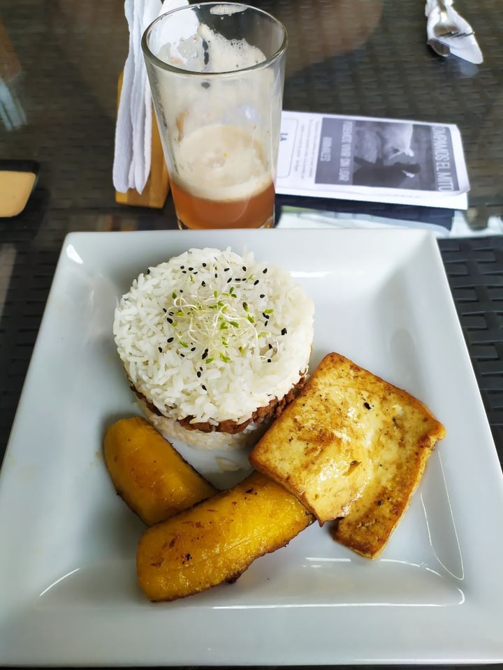 review photo of SalVa Vegan Food Arroz Tapado shared by @luisapitot on 25 Nov 2019 - review