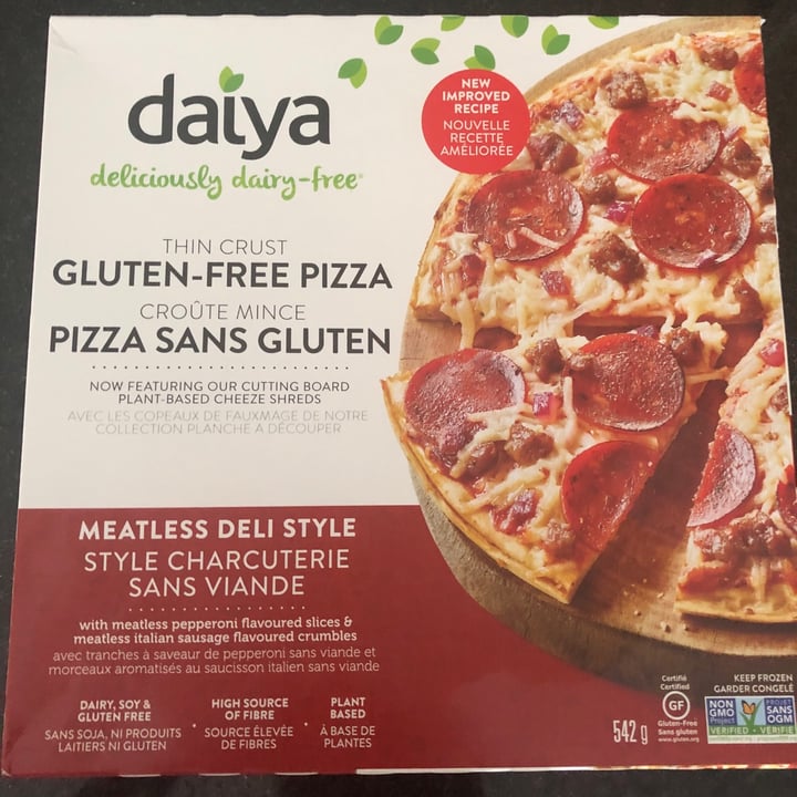 review photo of Daiya Thin Crust Gluten-free Meatless Deli Style Pizza shared by @bellabalanced on 08 Aug 2021 - review