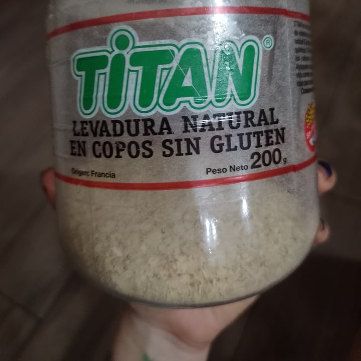 photo of Titan Levadura Natural en Copos shared by @camicampos on  04 Mar 2022 - review