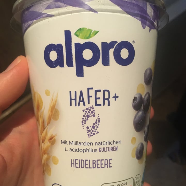 photo of Alpro Absolutely Oat Blueberry shared by @noahhoop on  22 Nov 2020 - review