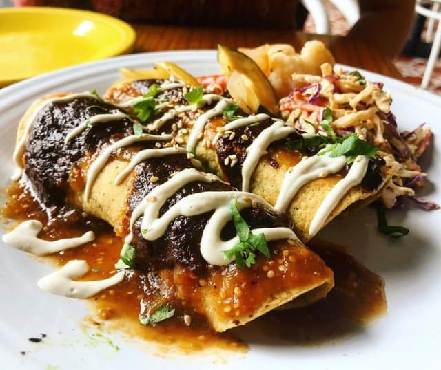 「Enchiladas」の料理の写真