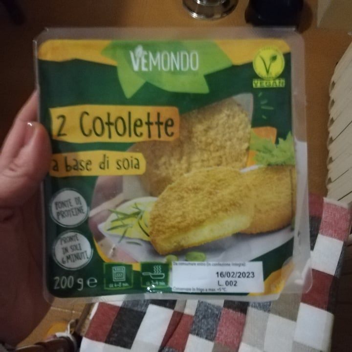 photo of Vemondo  2 Cotolette a Base di Soia shared by @elengrana on  28 Jan 2023 - review