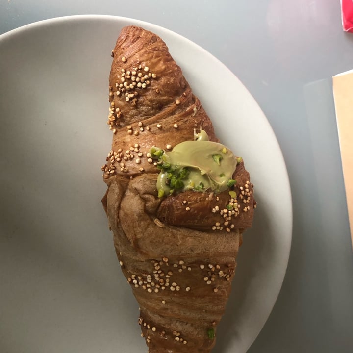 photo of Bgood Brioche Vegana Al Pistacchio shared by @valecor on  12 Mar 2022 - review