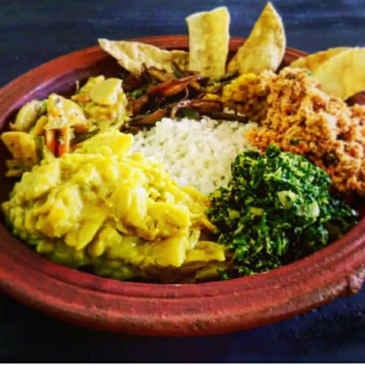 review photo of Rose Cabin Restaurant Curry pot Buffet shared by @myvegantrips on 10 May 2020 - review