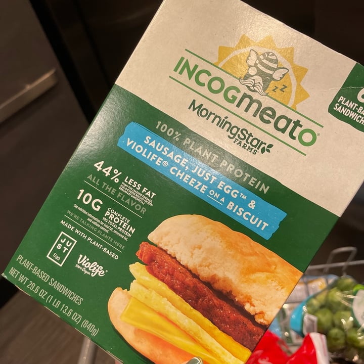 review photo of Incogmeato Plant-Based Sandwiches shared by @elliejeanmcd on 28 Nov 2021 - review
