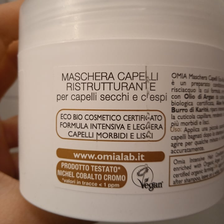 photo of Omia Maschera Capelli Ristrutturante shared by @betulla on  09 Apr 2022 - review