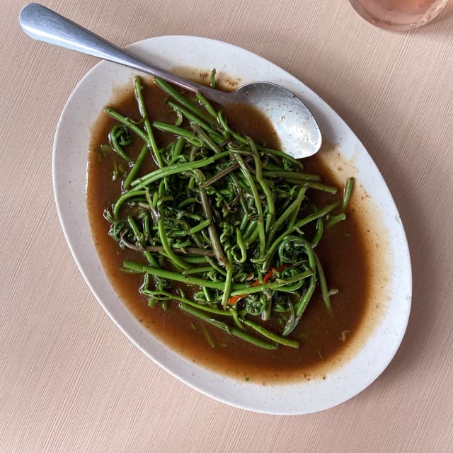 Photo du plat “Midin Belacan 比林巴拉煎”