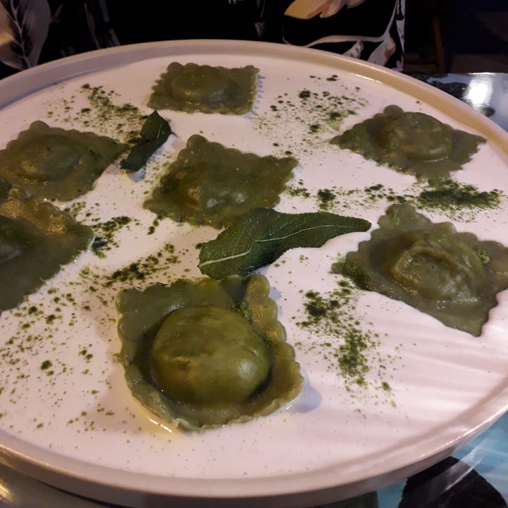 photo of Sementis Ravioli con fonduta di anacardi shared by @gio269 on  10 Jun 2022 - review