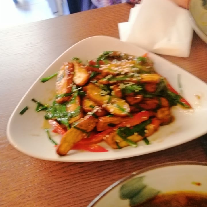 photo of Su Guan - Chinese Veg Tofu Con Erba Cipollina Cinese shared by @magator18 on  06 Feb 2022 - review
