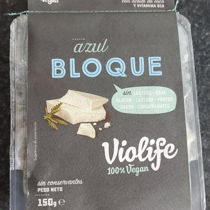 photo of Violife Bloque Queso Azul shared by @luavilchez on  01 Jan 2021 - review