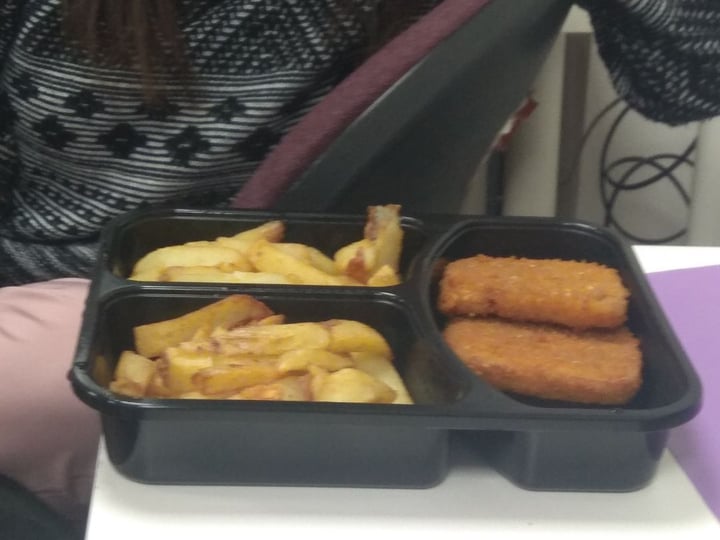 review photo of השניצליה Tofu Schnitzel and Chips shared by @rudy on 10 Feb 2020 - review