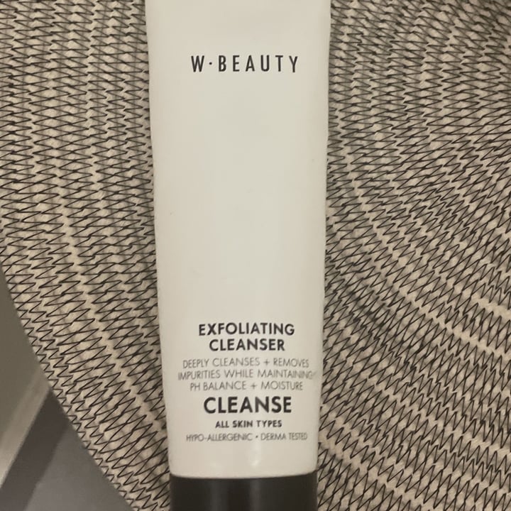 photo of Woolworths Exfoliating Cleanser shared by @coucou on  17 Nov 2021 - review