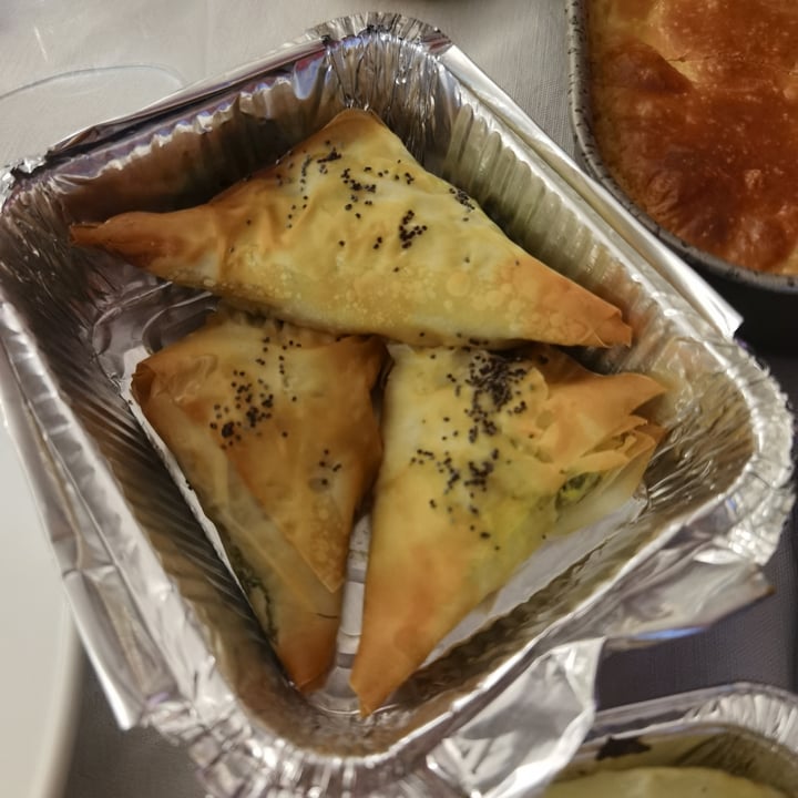 review photo of Capre e Cavoli Bar Bistrot Fagottino ripieno di patate e spinaci shared by @vulcanoattivo on 25 Dec 2021 - review