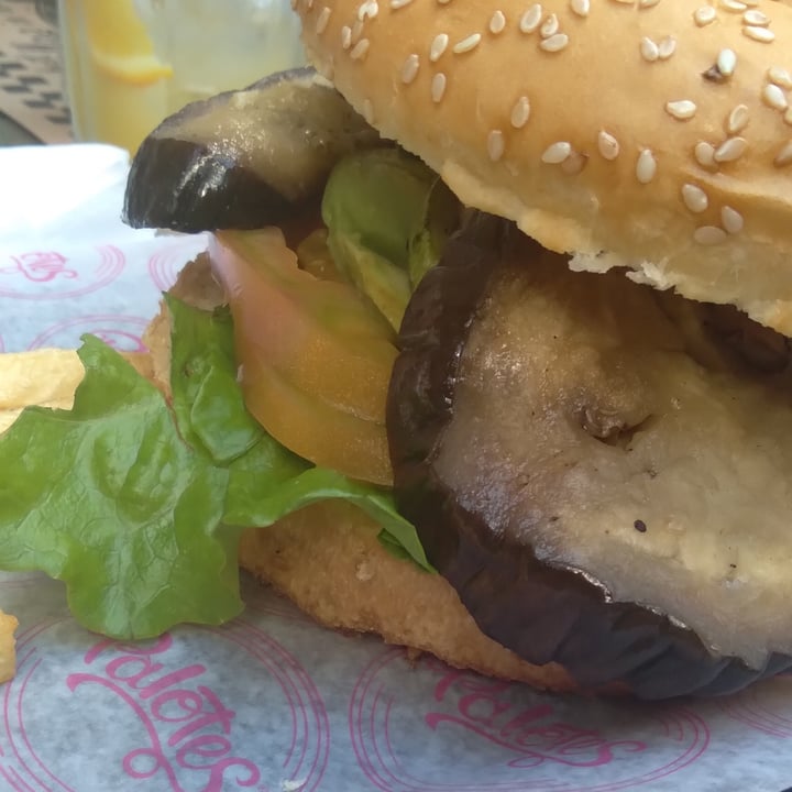 review photo of Palotes Comida Hamburguesa Vegana shared by @minaia on 25 Jun 2021 - review