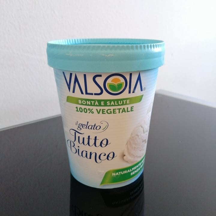 photo of Valsoia Il Gelato Tutto Bianco shared by @chiaramariateresa on  20 Sep 2022 - review