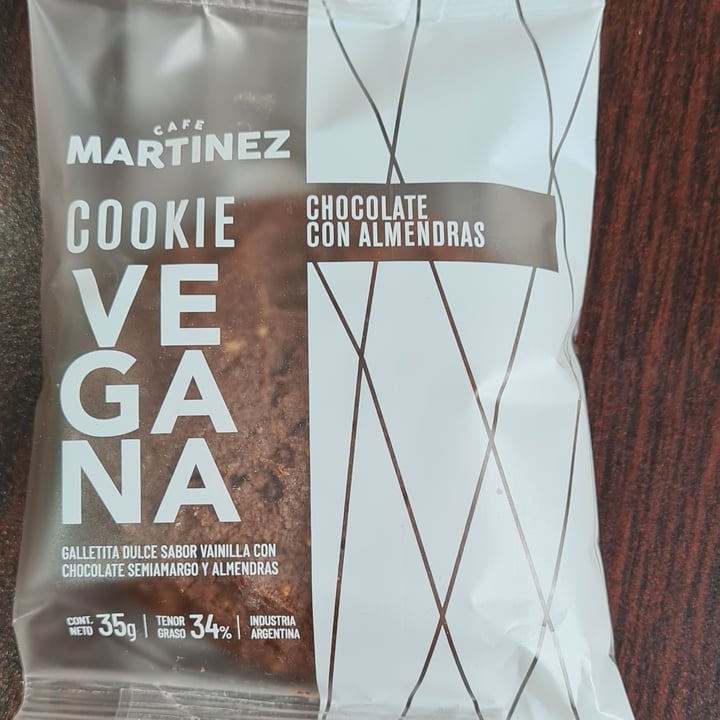 photo of Café Martínez cookie de chocolate con almendras shared by @cef on  21 Sep 2022 - review