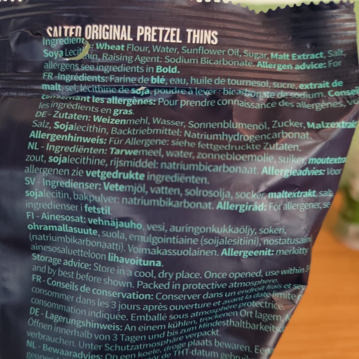photo of Olly's Pretzels Salted original shared by @stevenneoh on  14 Jan 2022 - review