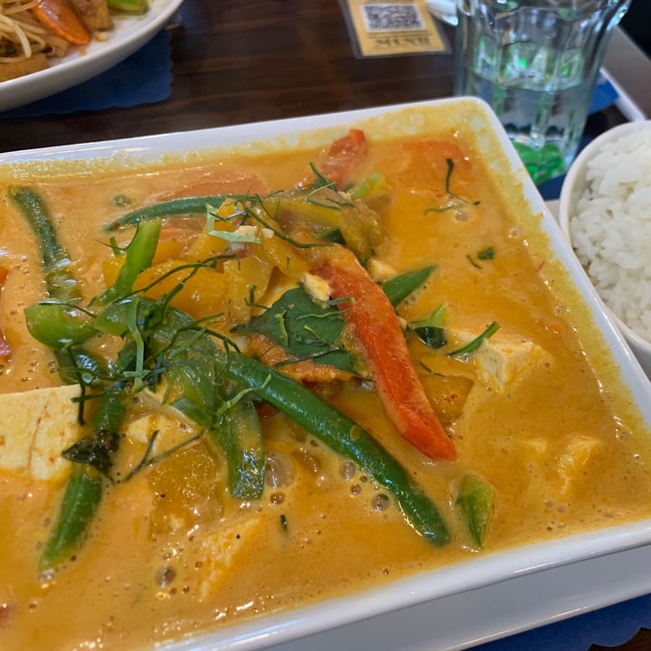 photo of Blooming Thai Red Mango Curry shared by @allhess on  21 Mar 2021 - review