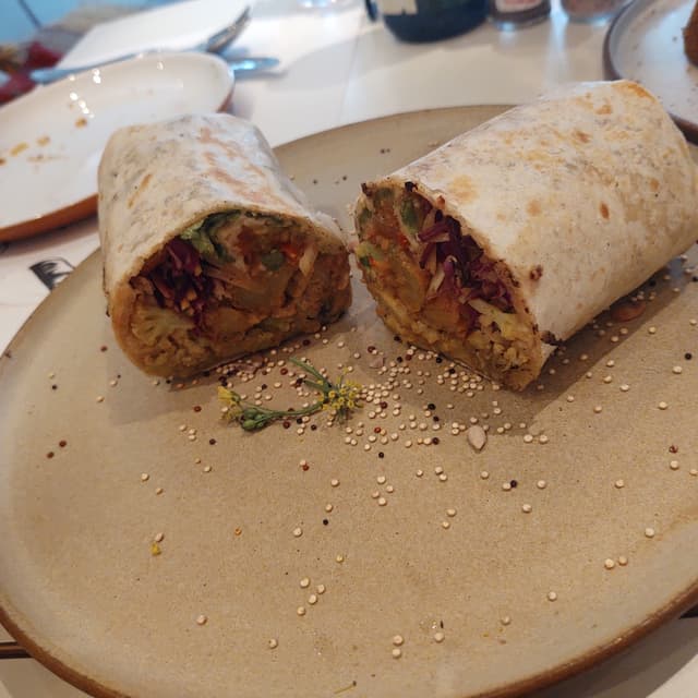 Foto do prato “Flower Burrito”