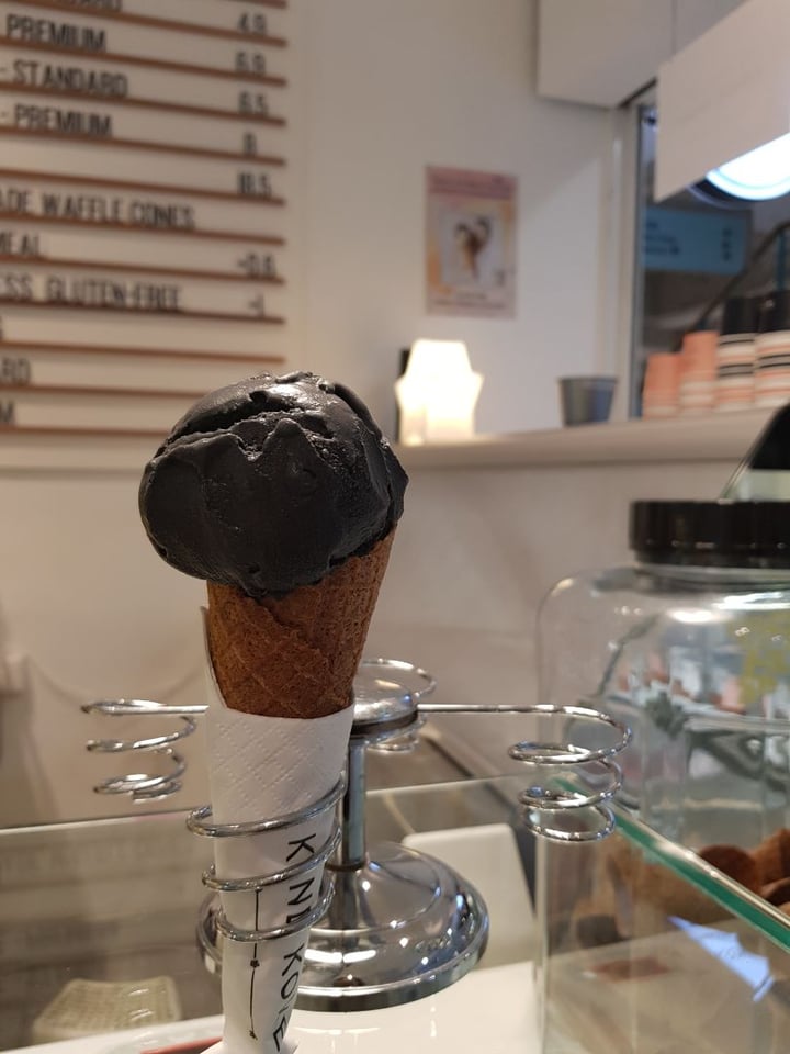 photo of Kind Kones Charcoal Vanilla Ice Cream shared by @shanna on  07 Dec 2019 - review