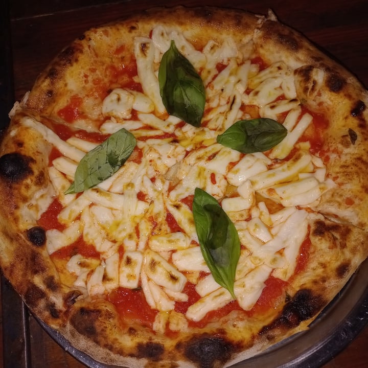 photo of Lado V Pizza Capresse shared by @lucapolti on  29 Jan 2022 - review