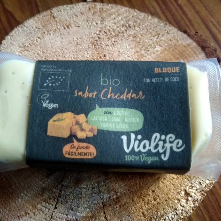 photo of Violife Bio sabor Cheddar Block shared by @rok on  14 Mar 2021 - review